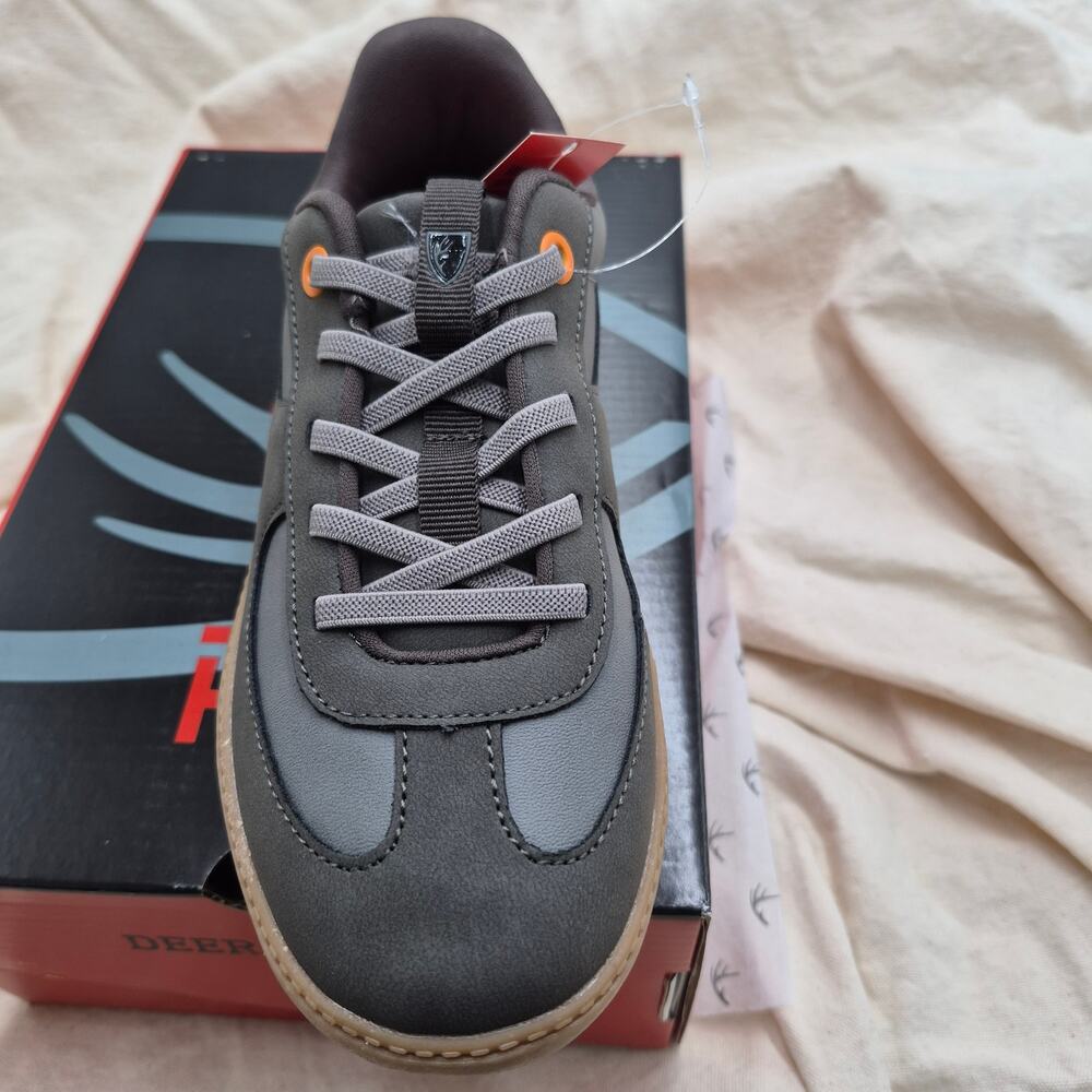 NEW Deer Stags Boy's Energy JR Sneaker, Dark Grey/Gum  size 2 Little Kid